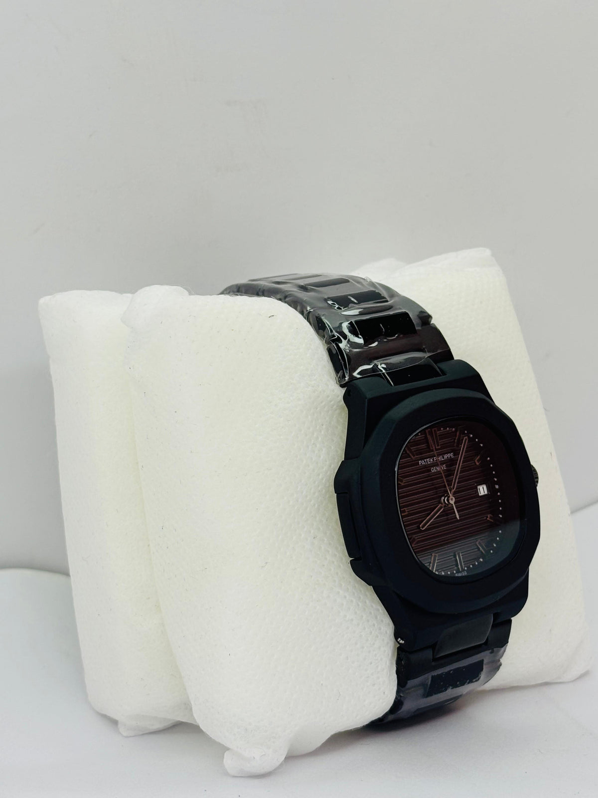 Patek Philippe Luxury Watch – Classic Black Dial