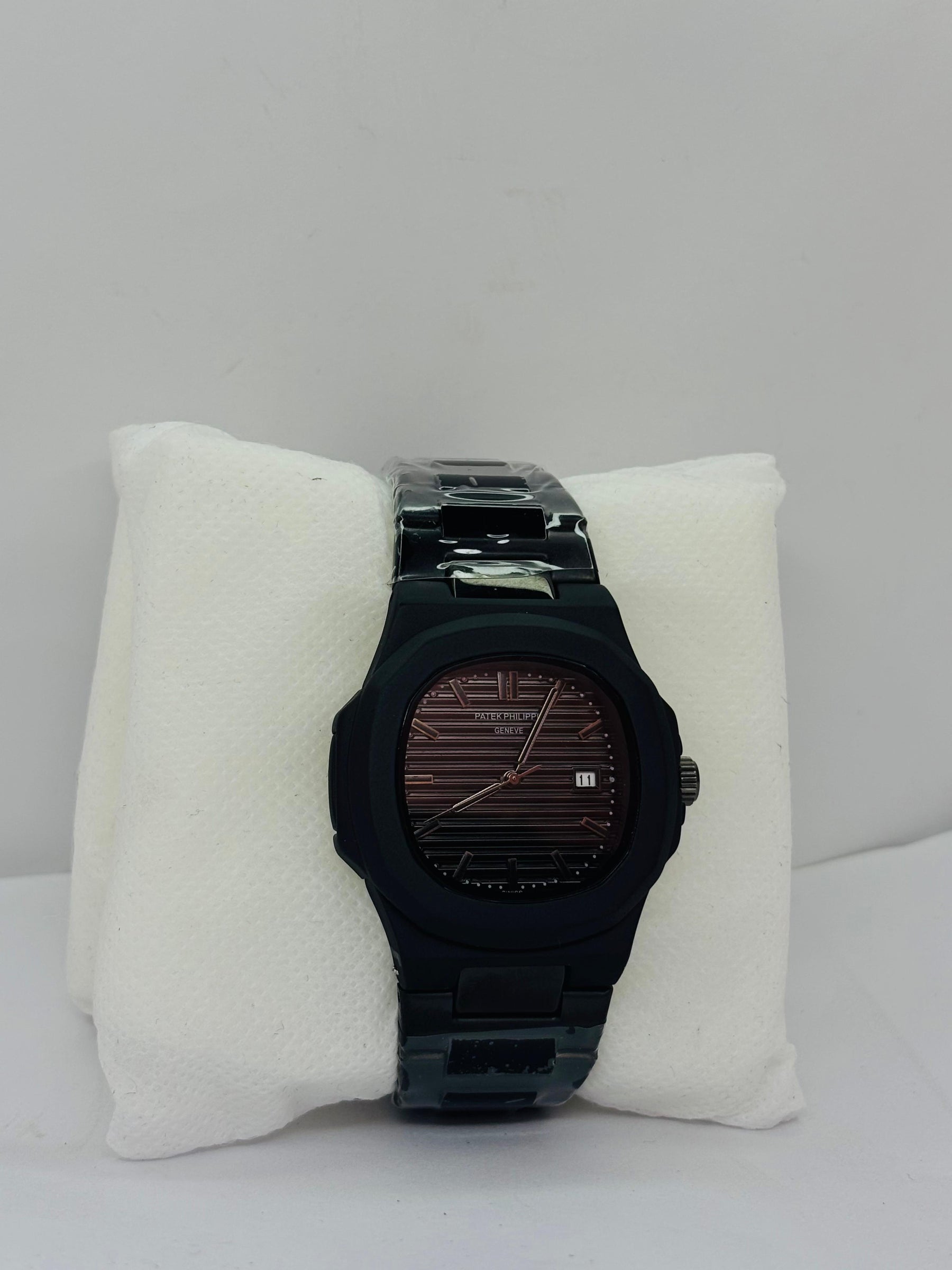 Patek Philippe Luxury Watch – Classic Black Dial