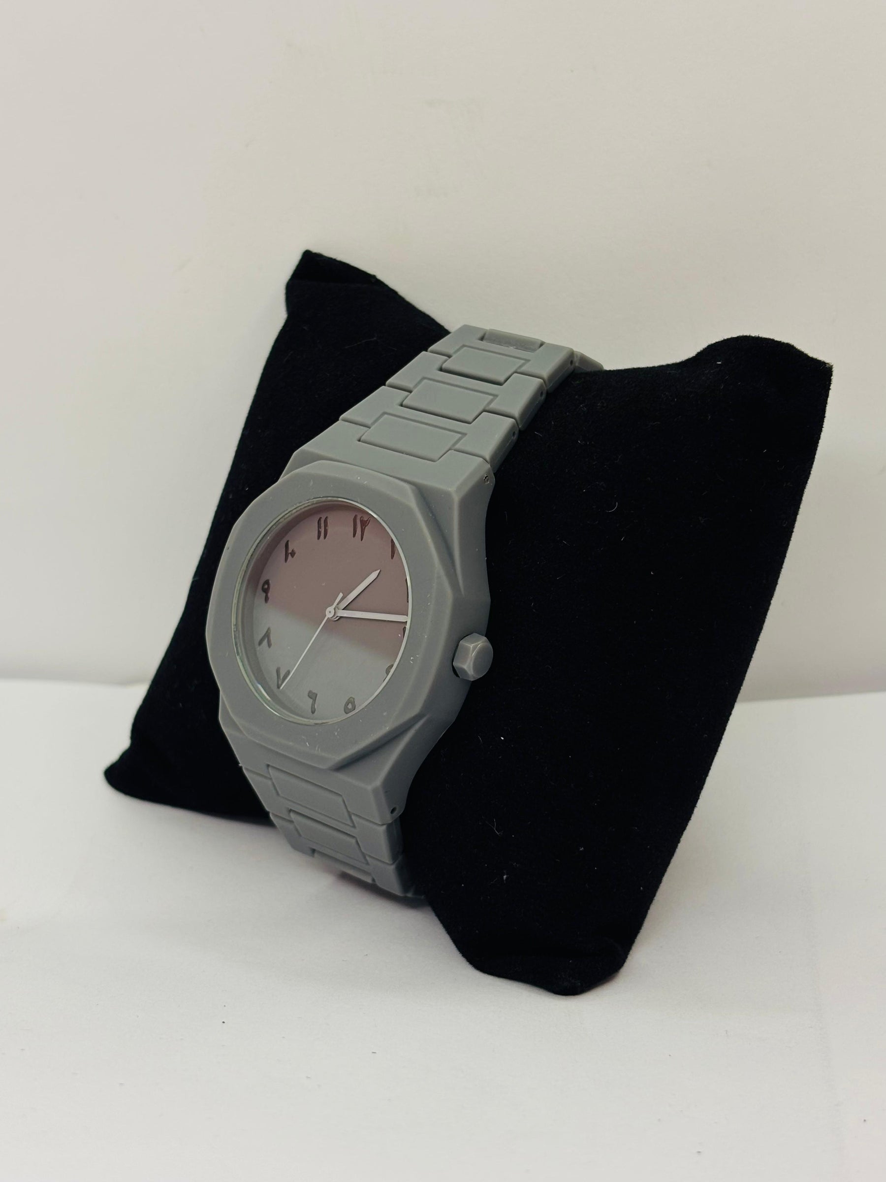 ARABIC UNIQUE GREY AURA WATCH ✨