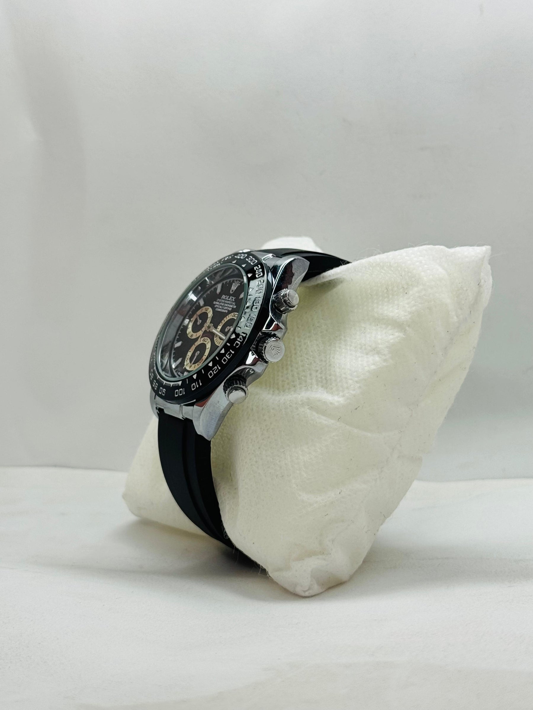 Rolex RLX DayTona Scratch less top notch Rubber Strap With High Quality Masterlock