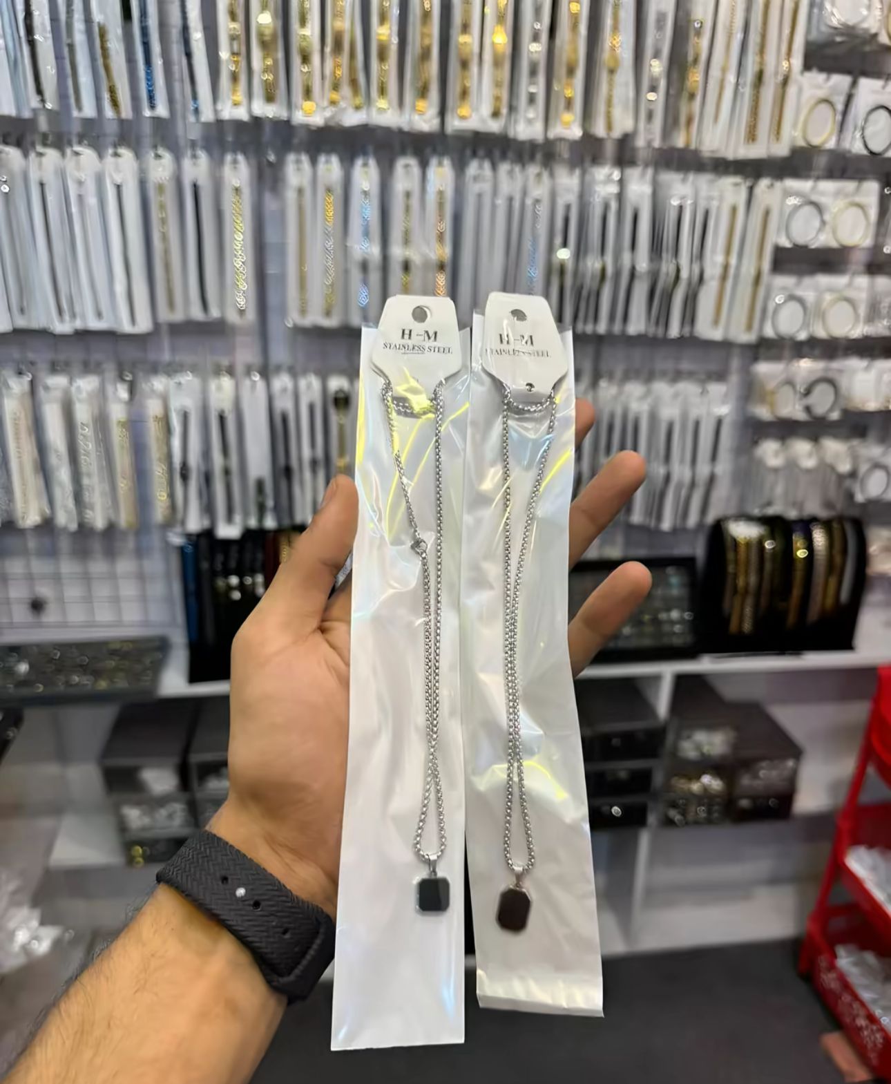 LEGACY CHAIN _TIME LESS MENS LOCKET